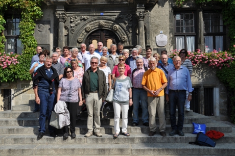 Bild: Vor dem Rathaus von Quedlinburg, nach dem Empfang durch Oberbürgermeister Frank Ruch (CDU).